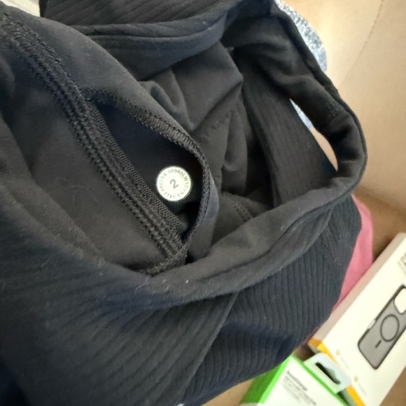 lululemon athletica Black Ribbed Tank Top - Picture 4 of 4